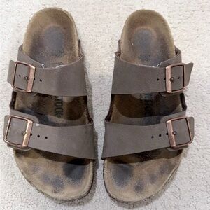 Birkenstock Arizona Smooth Brown Leather Sandals with Rose Gold Buckles